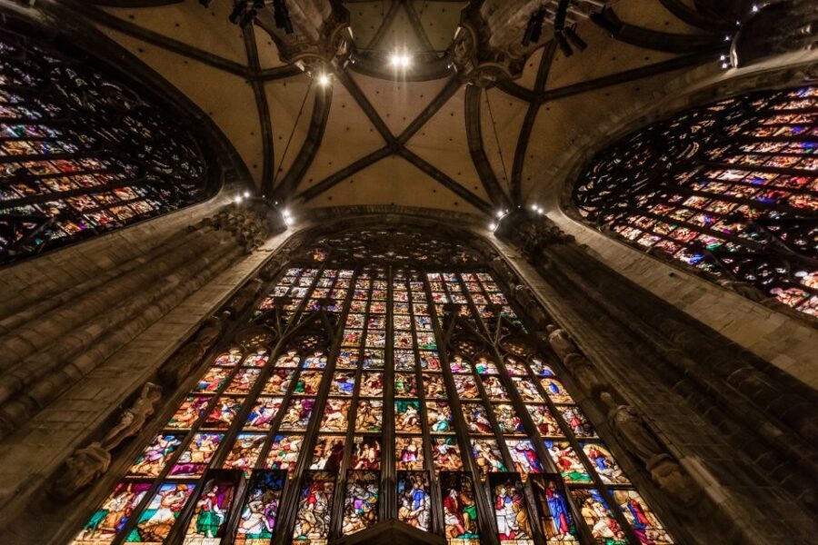 Milan Duomo Cathedral Tour - Dress Code, Security Rules, and the Kimonos Fix