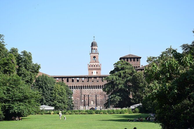 Milan Duomo, Sforza Castle and Pieta Guided Tour with Tickets - Who this walking tour fits best
